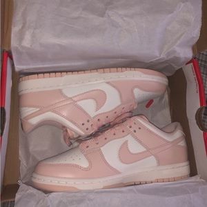 Nike Pink Dunks Size 8 Womens